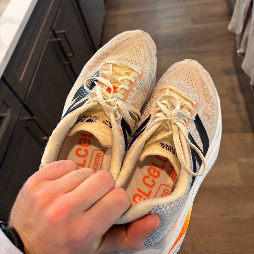 New Balance FuelCell SuperComp Trainer v3 size 10.5